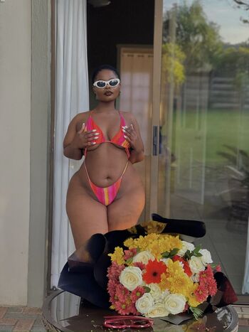 🔥 African booty meat page leaked private photo uncensored full