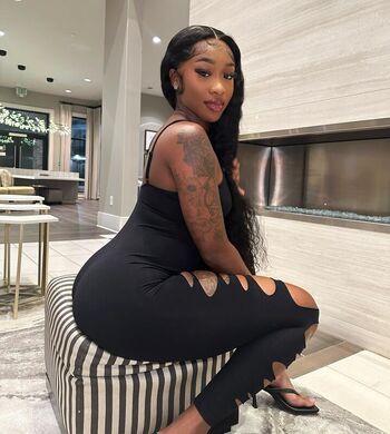 🔥 African booty meat leaked private photo uncensored full