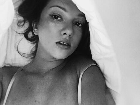 🔥 Alexia goines leaked private photo uncensored full