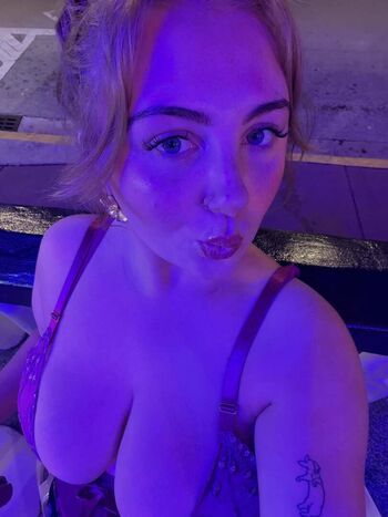 🔥 Alyssaholmes page leaked private photo uncensored full