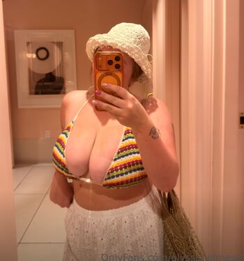 🔥 Alyssaholmes page leaked private photo uncensored full