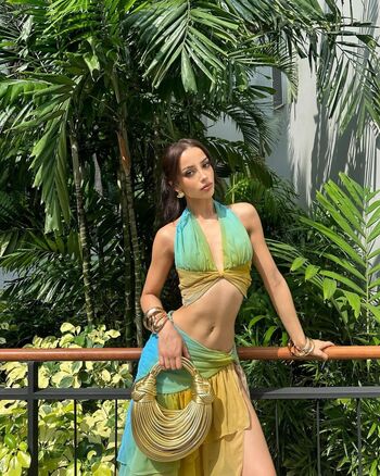 🔥 Amy viranya berry page leaked private photo uncensored full