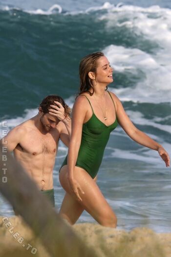 🔥 Ana de armas  page leaked private photo uncensored full