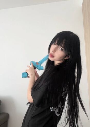 🔥 Anyatsunava page leaked private photo uncensored full
