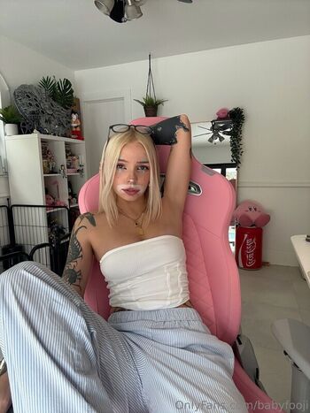 🔥 Armpit fetish  page leaked private photo uncensored full
