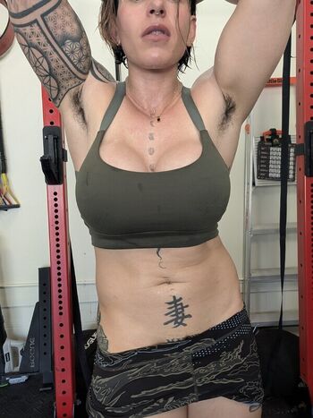 🔥 Armpit fetish  page leaked private photo uncensored full