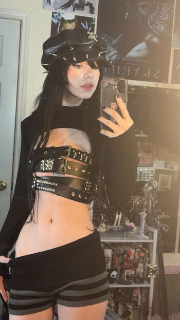 🔥 Ashisbees page leaked private photo uncensored full