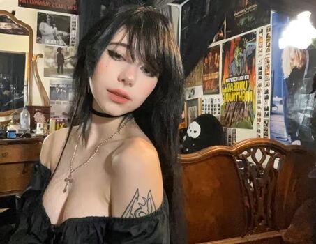 🔥 Ashisbees page leaked private photo uncensored full