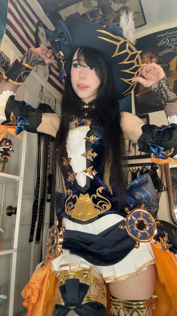 🔥 Ashisbees page leaked private photo uncensored full