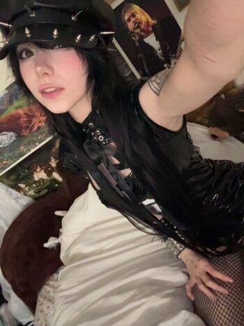 🔥 Ashisbees page leaked private photo uncensored full