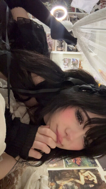 🔥 Ashisbees page leaked private photo uncensored full