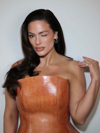 🔥 Ashley graham leaked private photo uncensored full
