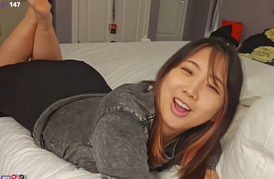 🔥 Asian streamers leaked private photo uncensored full