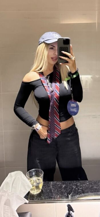 🔥 Ava max  page leaked private photo uncensored full