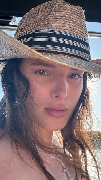 🔥 Bella thorne  page leaked private photo uncensored full