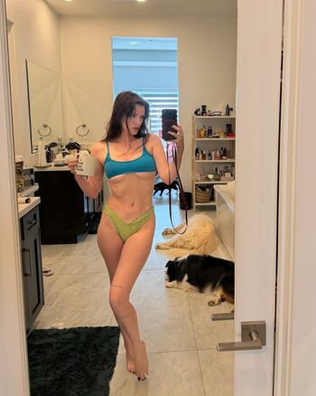 🔥 Bella thorne  page leaked private photo uncensored full