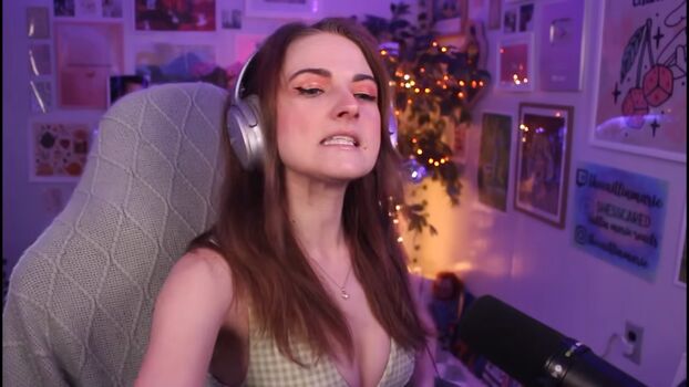 🔥 Caitlin marie reacts page leaked private photo uncensored full