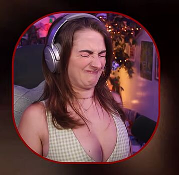 🔥 Caitlin marie reacts leaked private photo uncensored full
