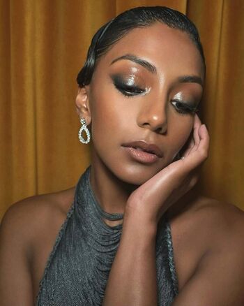 🔥 Charithra chandran page leaked private photo uncensored full