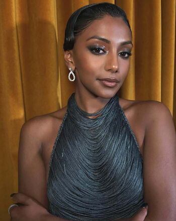 🔥 Charithra chandran page leaked private photo uncensored full