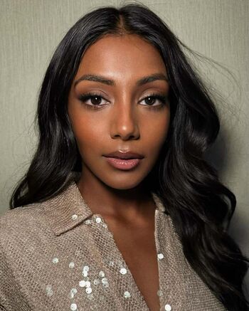 🔥 Charithra chandran page leaked private photo uncensored full