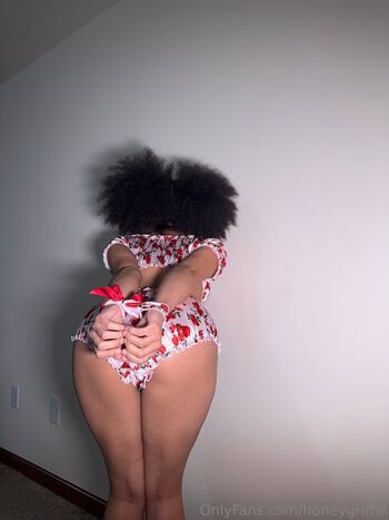 🔥 Curvymilftwinkletoes page leaked private photo uncensored full