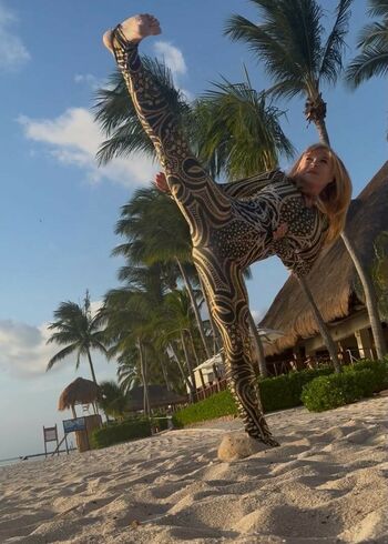 🔥 Cynthia rothrock page leaked private photo uncensored full