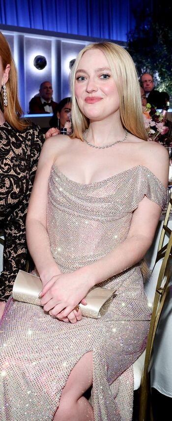 🔥 Dakota fanning page leaked private photo uncensored full