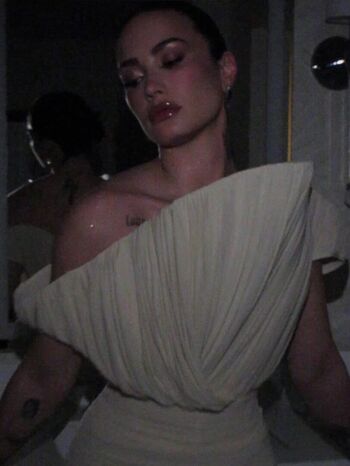 🔥 Demi lovato page leaked private photo uncensored full