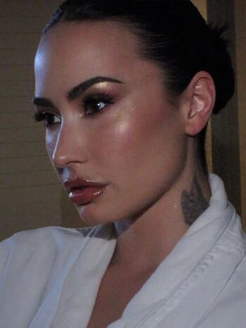 🔥 Demi lovato page leaked private photo uncensored full