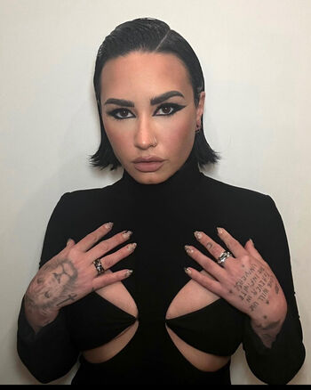 🔥 Demi lovato leaked private photo uncensored full