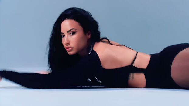 🔥 Demi lovato page leaked private photo uncensored full