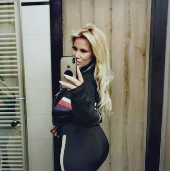 🔥 Domace matorke milf ex yu  page leaked private photo uncensored full