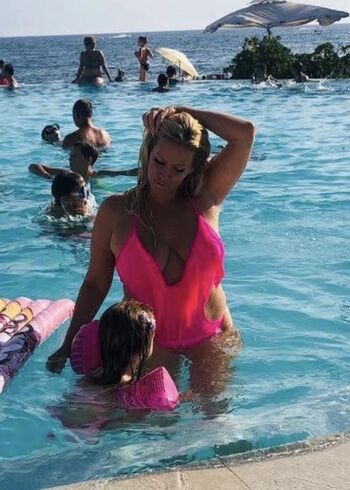 🔥 Domace matorke milf ex yu  page leaked private photo uncensored full