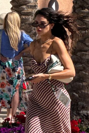 🔥 Eiza gonzalez  page leaked private photo uncensored full