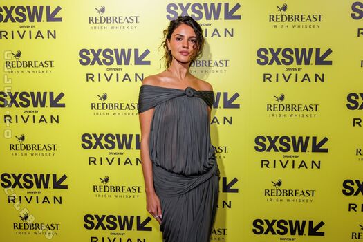 🔥 Eiza gonzalez  page leaked private photo uncensored full