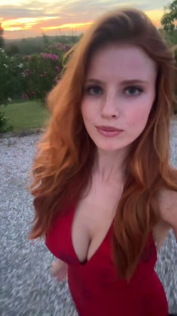 🔥 Emily deyt aysage leaked private photo uncensored full