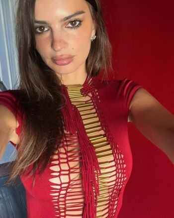 🔥 Emily ratajkowski  page leaked private photo uncensored full