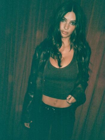 🔥 Emily ratajkowski  page leaked private photo uncensored full