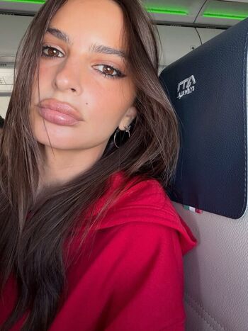 🔥 Emily ratajkowski  page leaked private photo uncensored full