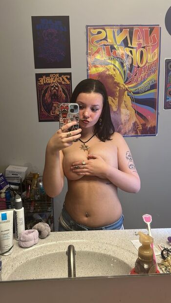 🔥 Emilyyyrae page leaked private photo uncensored full