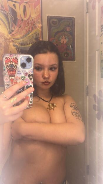 🔥 Emilyyyrae leaked private photo uncensored full