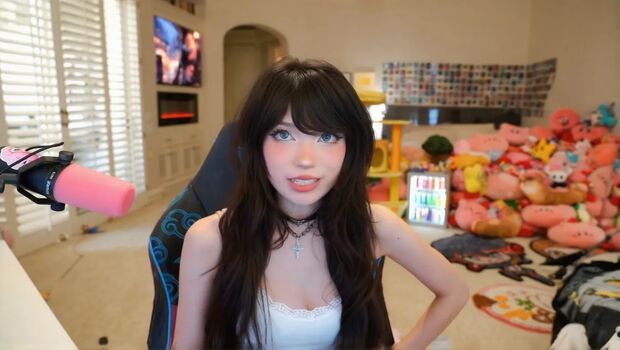 🔥 Emiru  page leaked private photo uncensored full