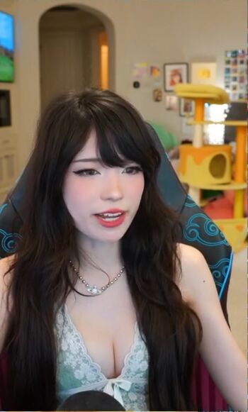 🔥 Emiru  page leaked private photo uncensored full