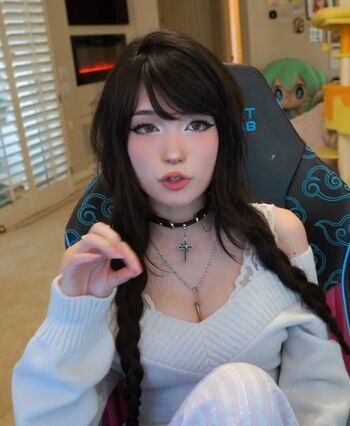 🔥 Emiru  page leaked private photo uncensored full