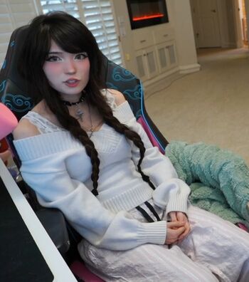 🔥 Emiru  page leaked private photo uncensored full
