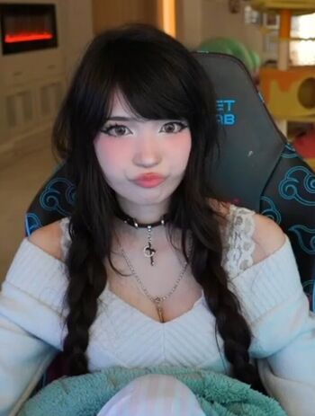 🔥 Emiru  page leaked private photo uncensored full