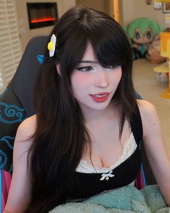 🔥 Emiru  page leaked private photo uncensored full