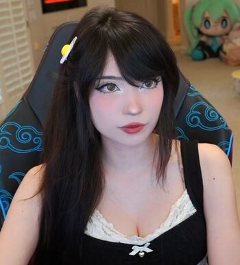 🔥 Emiru  page leaked private photo uncensored full