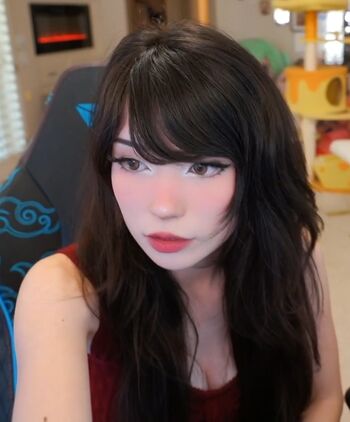 🔥 Emiru  page leaked private photo uncensored full